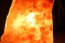 Load image into Gallery viewer, Huge salt lamp 12-15 Kg