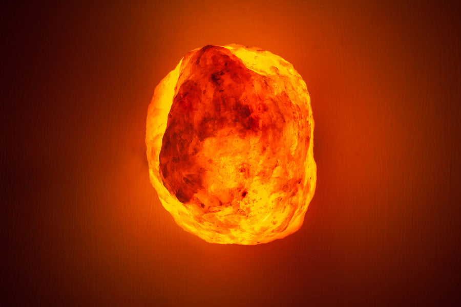 4 Reasons That Everyone Should Have a Salt Lamp